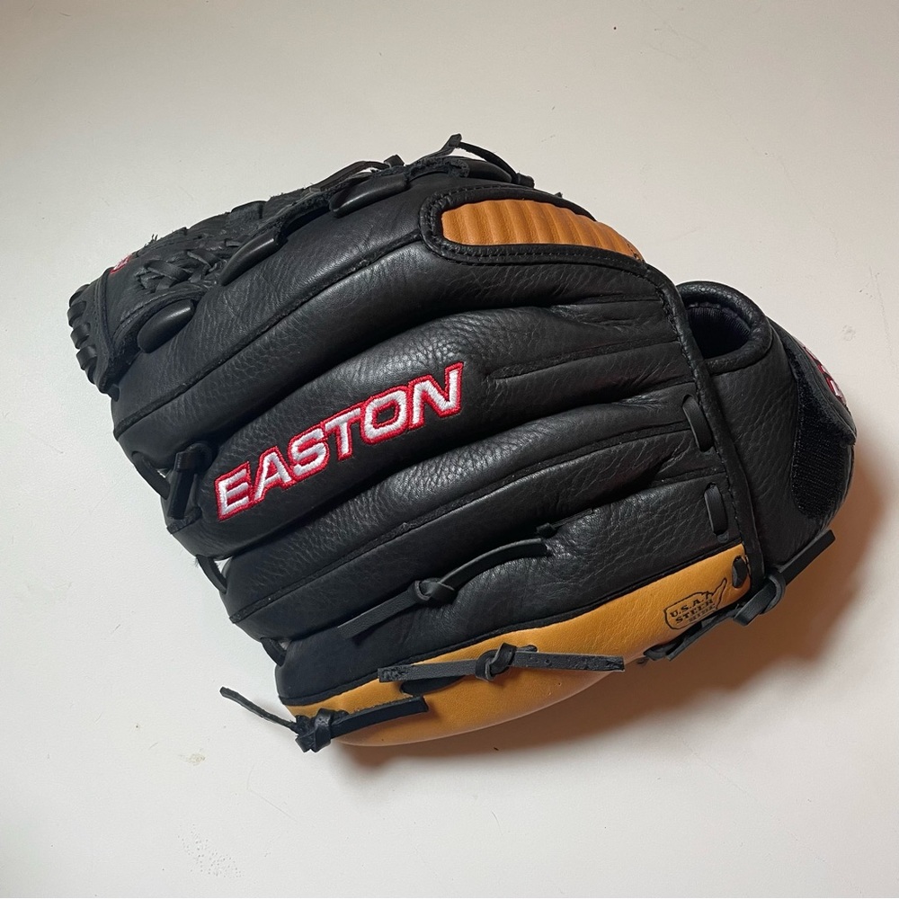 Easton T13-T Black Leather Glove